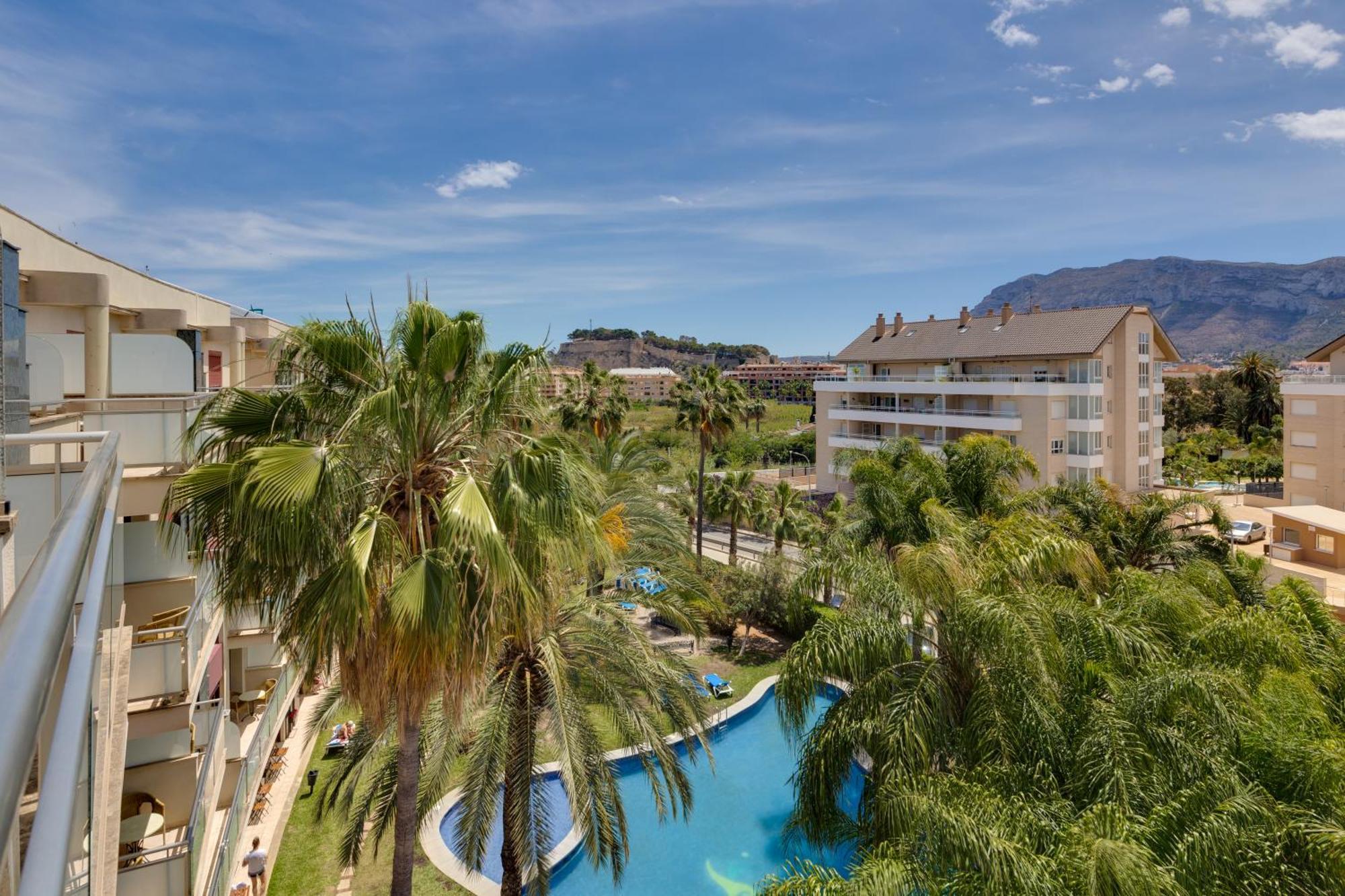 Standard Double or Twin Room Garden View